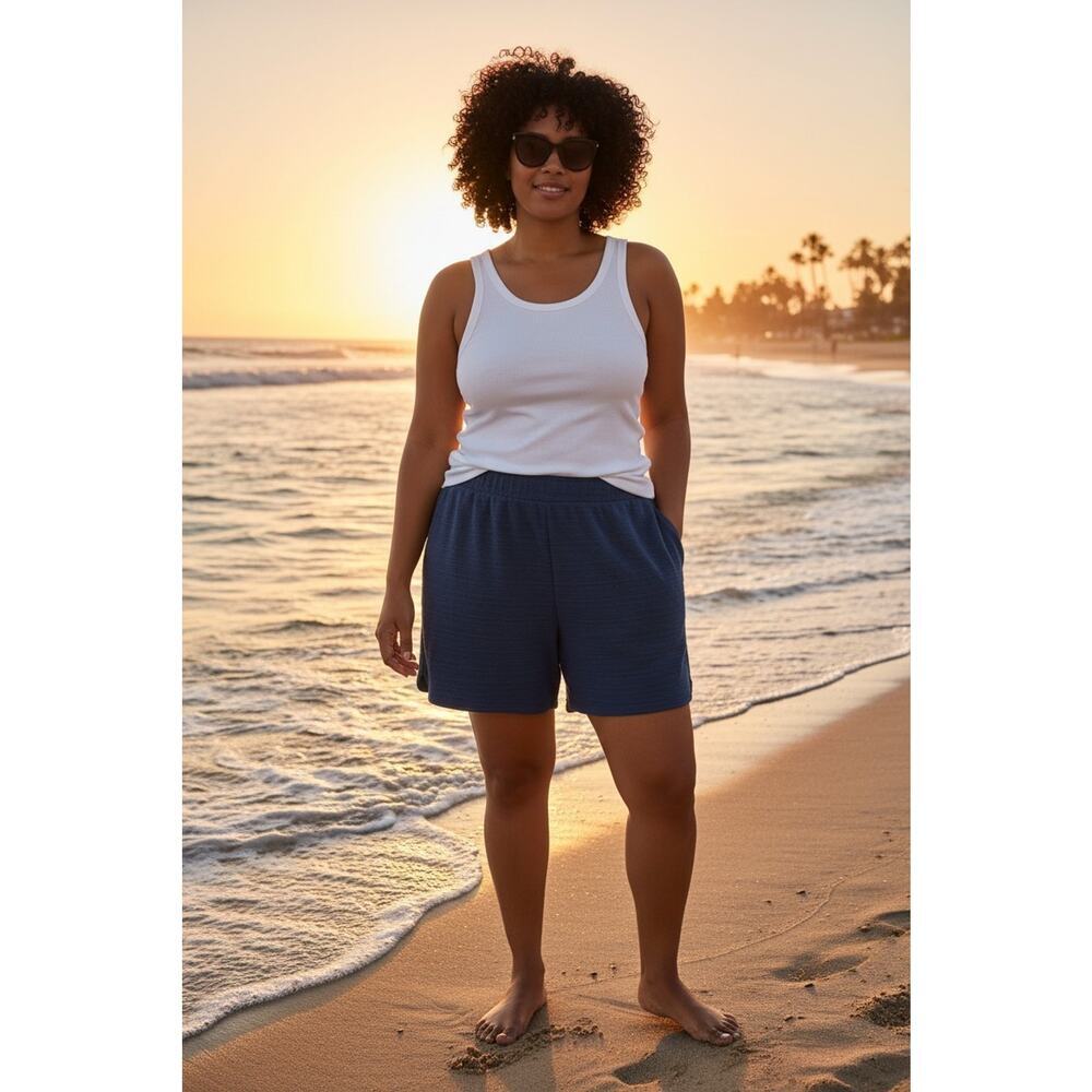 NWT Eddie Bauer Beachy Slub Shorts Women's XXL Blue Stretch Mid Rise